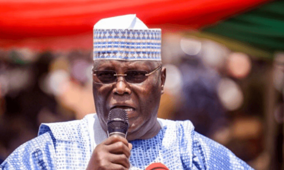 TheOperaNewsNG's tweet photo. 2027: I’ll return fuel subsidy if elected President – Atiku
https://t.co/k40ERlLwtE
#OperaNews https://t.co/a9BS0MzS0A