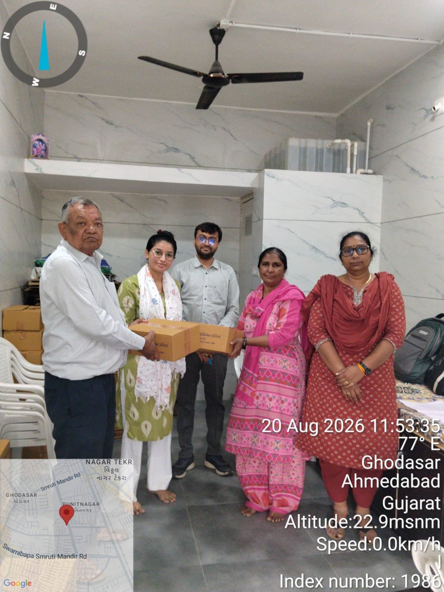 AmdavadAMC's tweet photo. વધુ જોખમી સગર્ભા માતાઓ  (Very High Risk ANC) માટે વિશેષ આરોગ્ય પહેલ 
અમદાવાદ મ્યુનિસિપલ કોર્પોરેશનના આરોગ્ય વિભાગ દ્વારા સ્મૃતિમંદિર અર્બન હેલ્થ સેન્ટર  ખાતે વધુ જોખમી સગર્ભા માતાઓનું આરોગ્યલક્ષી તપાસ કરવામાં આવી 
આ આરોગ્યલક્ષી પહેલ અંતર્ગત માનનીય સાંસદશ્રી હસમુખભાઈ પટેલ  સાહેબ તથા ટેકસટાઇલ એસોસિએશન ઓફ ઇન્ડિયા અમદાવાદ ચેપ્ટર ના સહયોગ દ્વારા સ્મૃતિમંદિર અર્બન હેલ્થ સેન્ટરની   વધુ જોખમી સગર્ભામાતાઓને પોષણ કીટનું વિતરણ કરવામાં આવ્યું. 
માતા અને બાળકનું સ્વાસ્થ્ય સુરક્ષિત રહે તે માટે સમયસર તપાસ, યોગ્ય પોષણ અને નિયમિત તબીબી માર્ગદર્શન ખૂબ જ મહત્વપૂર્ણ છે.
સ્વસ્થ માતા — સ્વસ્થ બાળક — સ્વસ્થ અમદાવાદ 
#AMC #AhmedabadMunicipalCorporation #HealthDepartment #SmrutimandirUPHC #ANC #HighRiskANC #MaternalHealth #NutritionKit #MotherAndChildHealth #PublicHealth #આરોગ્યસેવા #માતૃસ્વાસ્થ્ય #પોષણ #સ્વસ્થઅમદાવાદ