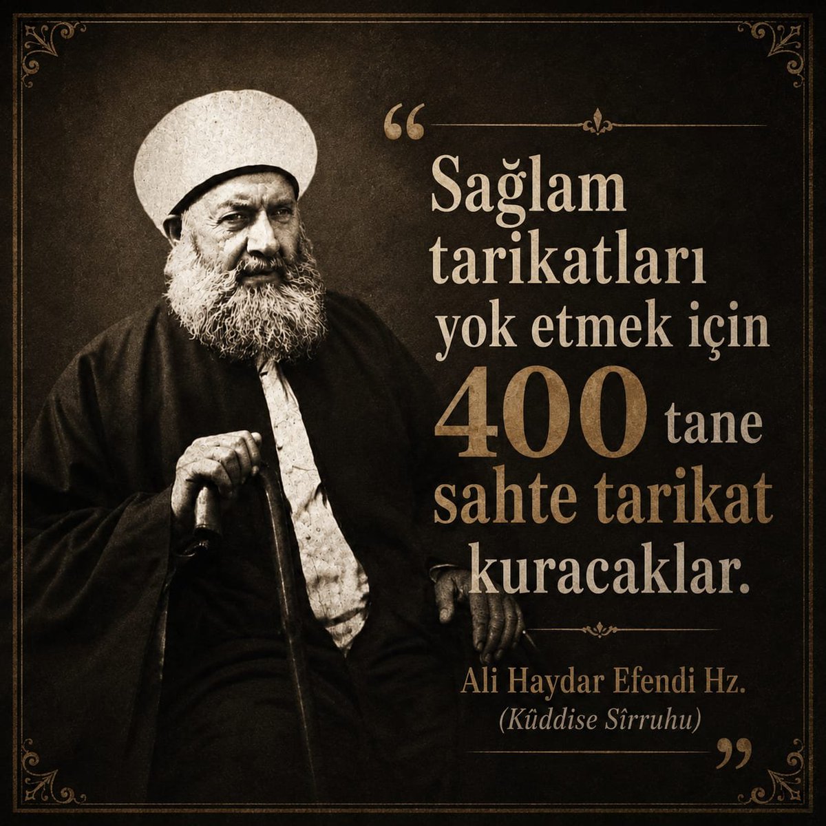 AhmedVedat1's tweet photo. Baktılar ki bu dini savaşla, baskıyla ve saldırıyla insanların gönlünden söküp atamıyorlar. O hâlde başka bir yol denenecekti: İslâm’ı yok etmek yerine, onun özünü bozmak.

Hakikatin karşıs��na açıkça dikilmek yerine, hakikate benzeyen sahteler üretmek… Dini temsil ettiğini söyleyen fakat İslâm’ın ahlâkından ve ölçülerinden uzak yapıları çoğaltmak… Sonra da bunlar üzerinden insanların zihninde İslâm’a, tasavvufa ve tarikatlara karşı güvensizlik oluşturmak.

Çünkü bazen bir düşünceyi yok etmenin en etkili yolu, ona dışarıdan saldırmak değil; onu içeriden bozarak insanlara yanlış tanıtmaktır.

Bu yüzden mesele sadece “tarikat” adını taşıyan bir yapıya bağlanmak değil; sahih olanla sahte olanı ayırt edebilecek ölçüye sahip olmaktır.