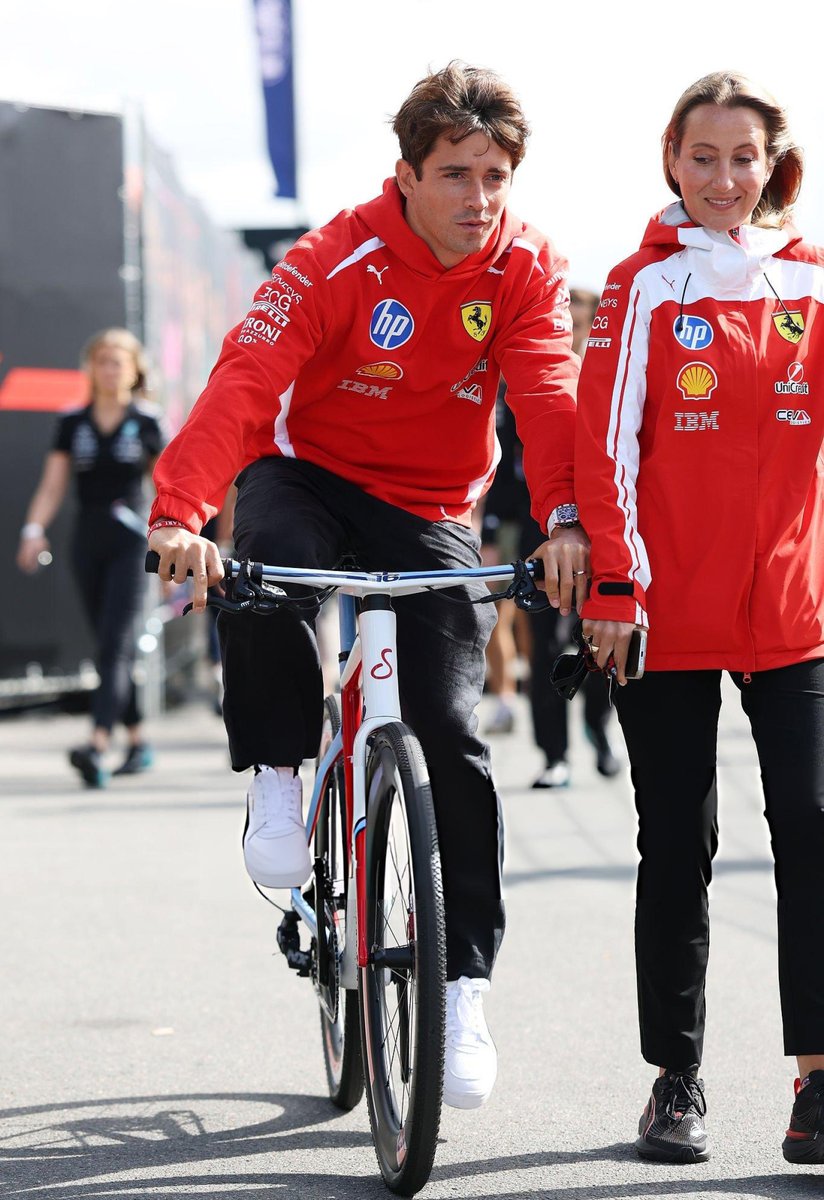 leclercsletters's tweet photo. already in his bike cause it's the netherlands https://t.co/38bjDpGYhc