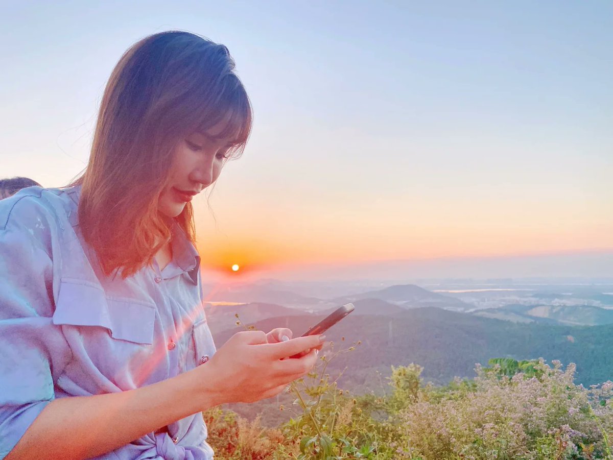 Mads00E's tweet photo. Adjusting to a better routine Small shifts work! Try waking 15 mins earlier and stepping outside for 5 mins first—your energy u0026 sleep quality will thank you. https://t.co/Tlwnqf6vI5