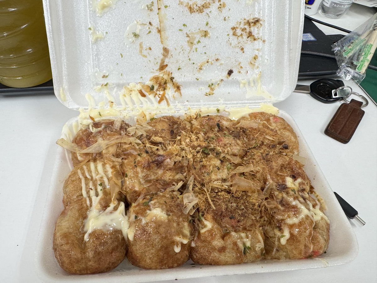 wan86389354's tweet photo. 昨日の　枠の会話から昼ごはんは
たこ焼き　になりました･:*+.\(( °ω° ))/.:+ https://t.co/sbEhCLo6Tk