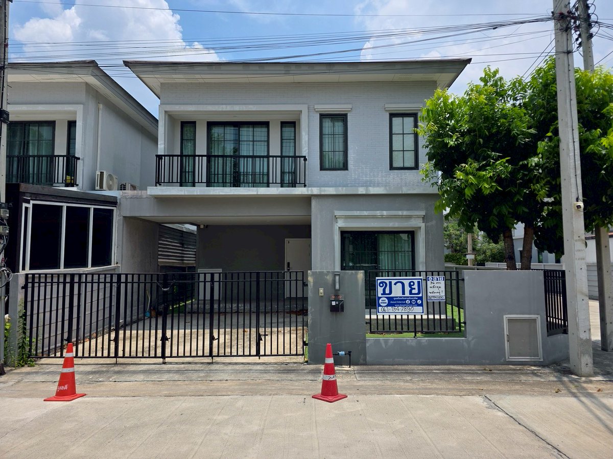 Asset_Internal's tweet photo. Britania วงแหวน-หทัยราษฎร์ หลังมุม 
ขนาด 36.6 ตารางวา 3 ห้องนอน หน้าสวนสาธารณะ 

✅ ราคา 3,600,000 บาท 
————————————
😊🙏🏻 สอบถามข้อมูลเพิ่มเติม นัดชมสถานที่
🔵 Tel. 0918695987 (คุณดิว) ที่ปรึกษาอสังหาฯ
🟢 Line ID : stpd1991 https://t.co/j8Ua7hztLP