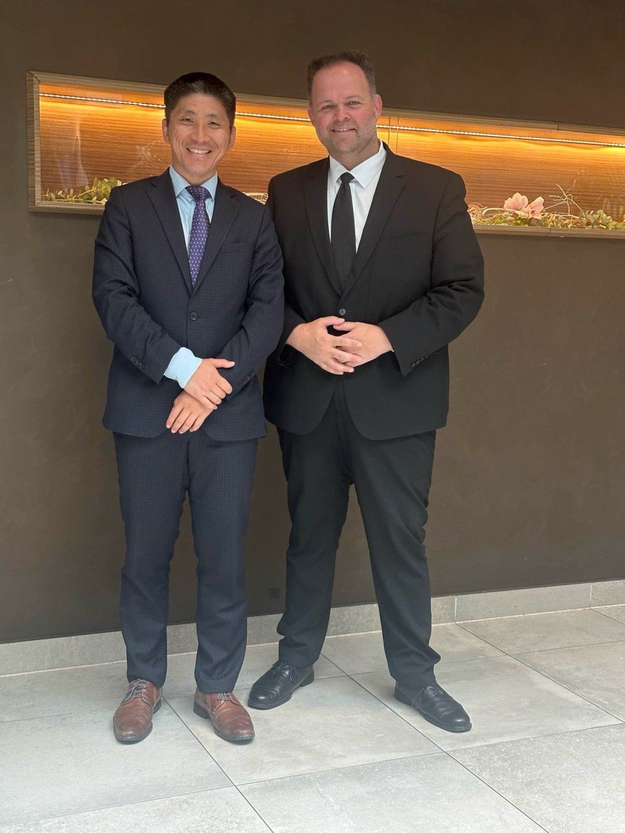 EnginEroglu_FW's tweet photo. Day 9 of my summer tour in Berlin

A very interesting meeting with Chenchao Liu, Managing Director of SILREAL GmbH.

His personal story is remarkable: He came from China to Germany at just 13 years old. Today, he is an entrepreneur connecting economic interests and business relations between Germany and China.

At a time when relations between Europe and China are becoming increasingly complex, we need more direct dialogue and fewer prejudices.

China needs to take Europe seriously and Europe needs to understand China.
As Chair of the European Parliament’s Delegation for relations with the People’s Republic of China, direct exchange is particularly important to me.
If we want to shape China policy, we need to talk to people who understand both worlds.

Afterwards, I continued with meetings at the German Bundestag, with the state executive board of FREIE WÄHLER Berlin and with the team at our new Berlin office.

For the first time, we are standing for election in two Berlin districts.

Our goal is clear: to continue building FREIE WÄHLER in Berlin and enter the German Bundestag at the next federal election.

🟠 We don’t just want to talk about Berlin. We want to shape Berlin.