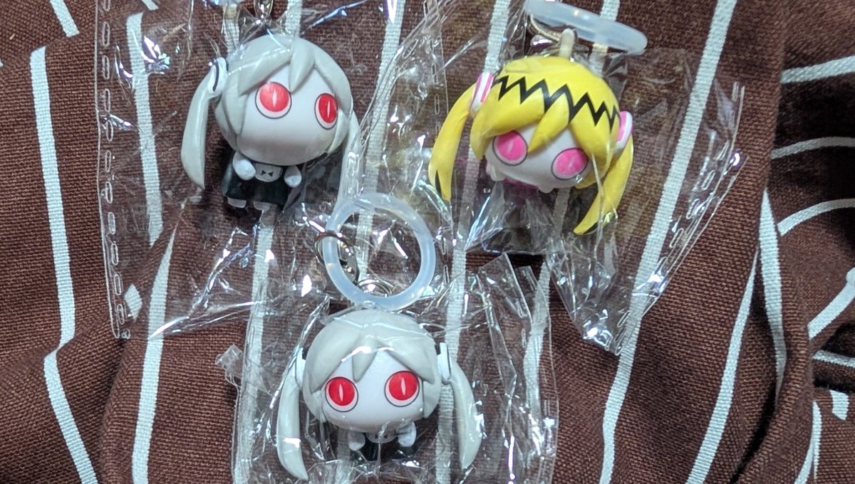 chacomalo's tweet photo. かぶっちゃった(⁠๑⁠´⁠•⁠.̫⁠ ⁠•⁠ ⁠`⁠๑⁠)

ばらばらできてほしかったーʕ⁠´⁠•⁠ ⁠ᴥ⁠•̥⁠`⁠ʔ https://t.co/XSlsB82rev