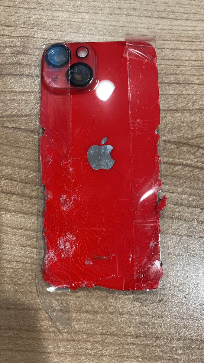 smartcool_katsu's tweet photo. ☑️iPhoneの背面ガラス交換のご依頼です👨‍🔧

割れた際は、そのままにしておくと
他のパーツの故障を招いてしまう原因になるため交換することをオススメ致します。

🔧お問い合わせフォーム🔧
https://t.co/0iPciET85V

⏰営業時間⏰
10:00〜21:00
年中無休

#西京区
#向日市
#iPhone修理
#画面交換 https://t.co/CZx2ruMyC1