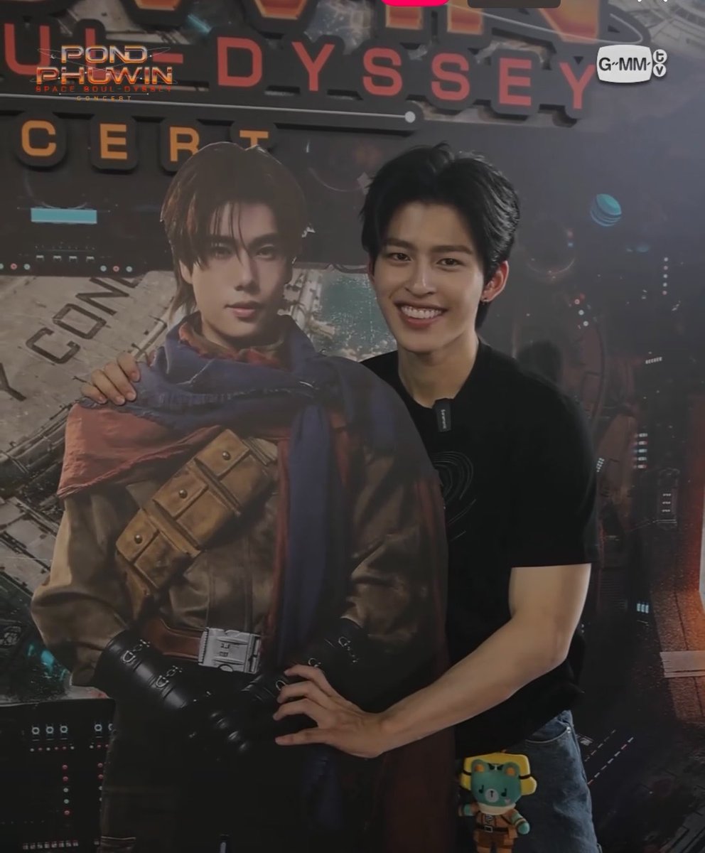 narawin_4ever's tweet photo. this is just a teaser before the concert guys dw they'll be doing a lot more ;) https://t.co/dSvcqndiyh
