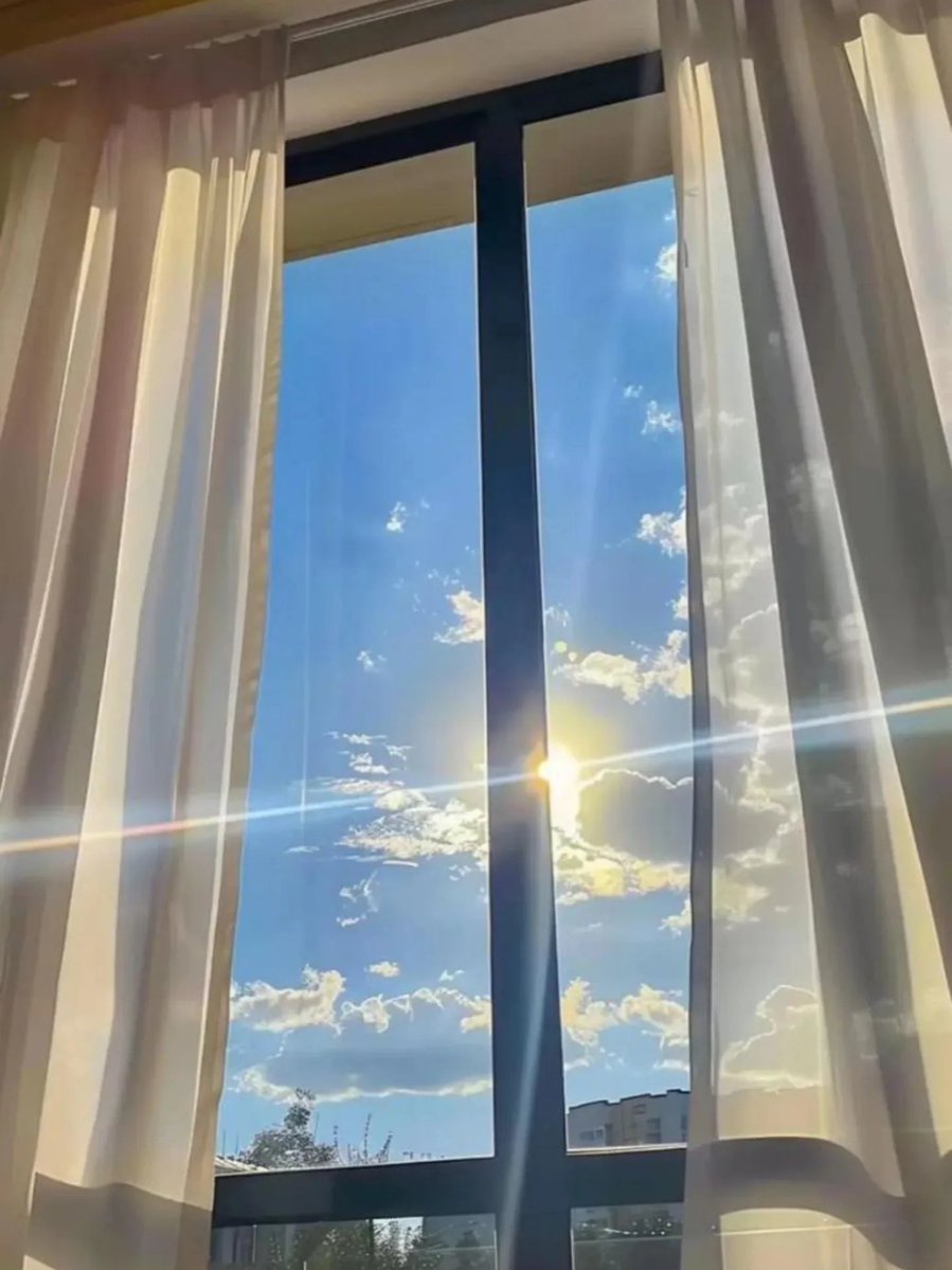 ItsJBke's tweet photo. Good morning, everyone 🌅 Another beautiful day is waiting for all of you. Make it count and enjoy every moment. https://t.co/qtf333OiH9