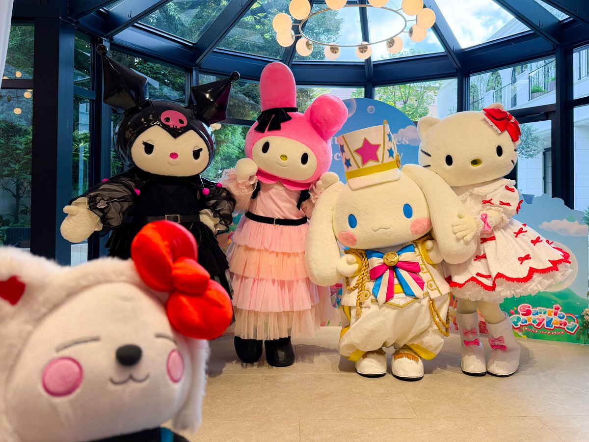 Sakai_Thunder's tweet photo. サンリオシークレットパーティに招待してもらったよ✨️
キティちゃんやシナモンくん達みんなと初めましてだったよ🐼

ちょっと緊張したけど新しいゲームもプレイさせてもらったんだ🎮️
とっても可愛くてみんなで遊べるからぜひみんなもプレイしてみてね✨️

▼ここからチェックしてみてね▼
https://t.co/LykIfQYpUE

#PR #サンリオ #サンリオパーティランド #ハローキティ #シナモン