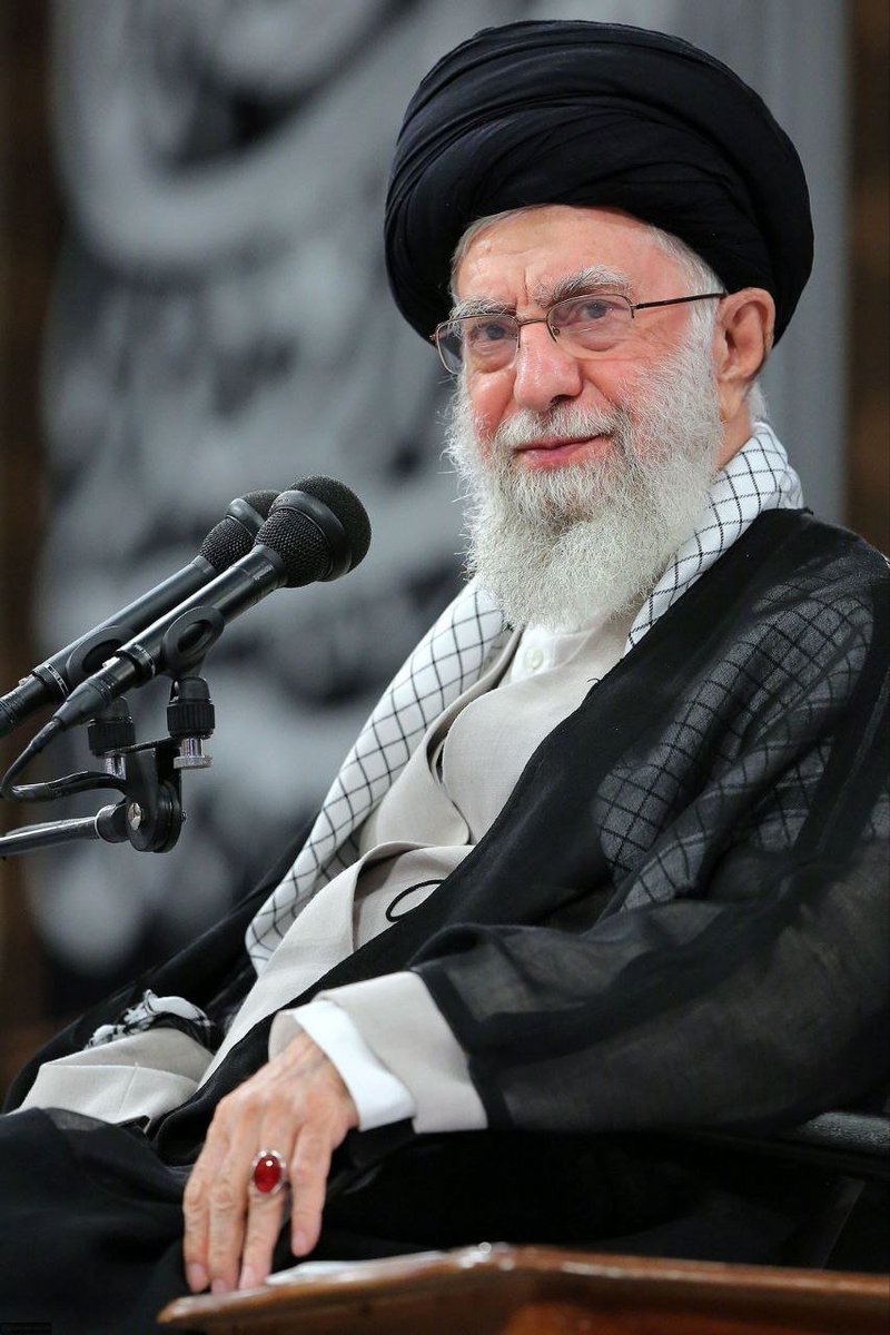 sarbaz_rahbar23's tweet photo. هنوزبعد از چهل روز دیدگان محزون است چون چشم های به خون نشسته 

#مکتب_ایستادگی https://t.co/jTH3cQHuXp