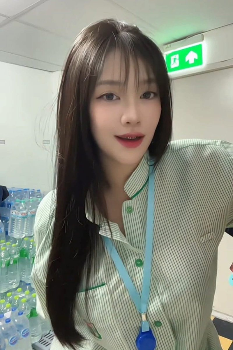 JonathanSu1161's tweet photo. ไม่ใช่พริกหรอก แต่เราแซ่บกว่านั้นเยอะ!! 🥰🥰 #สาวเซเว่น https://t.co/cBXnKBx2D2