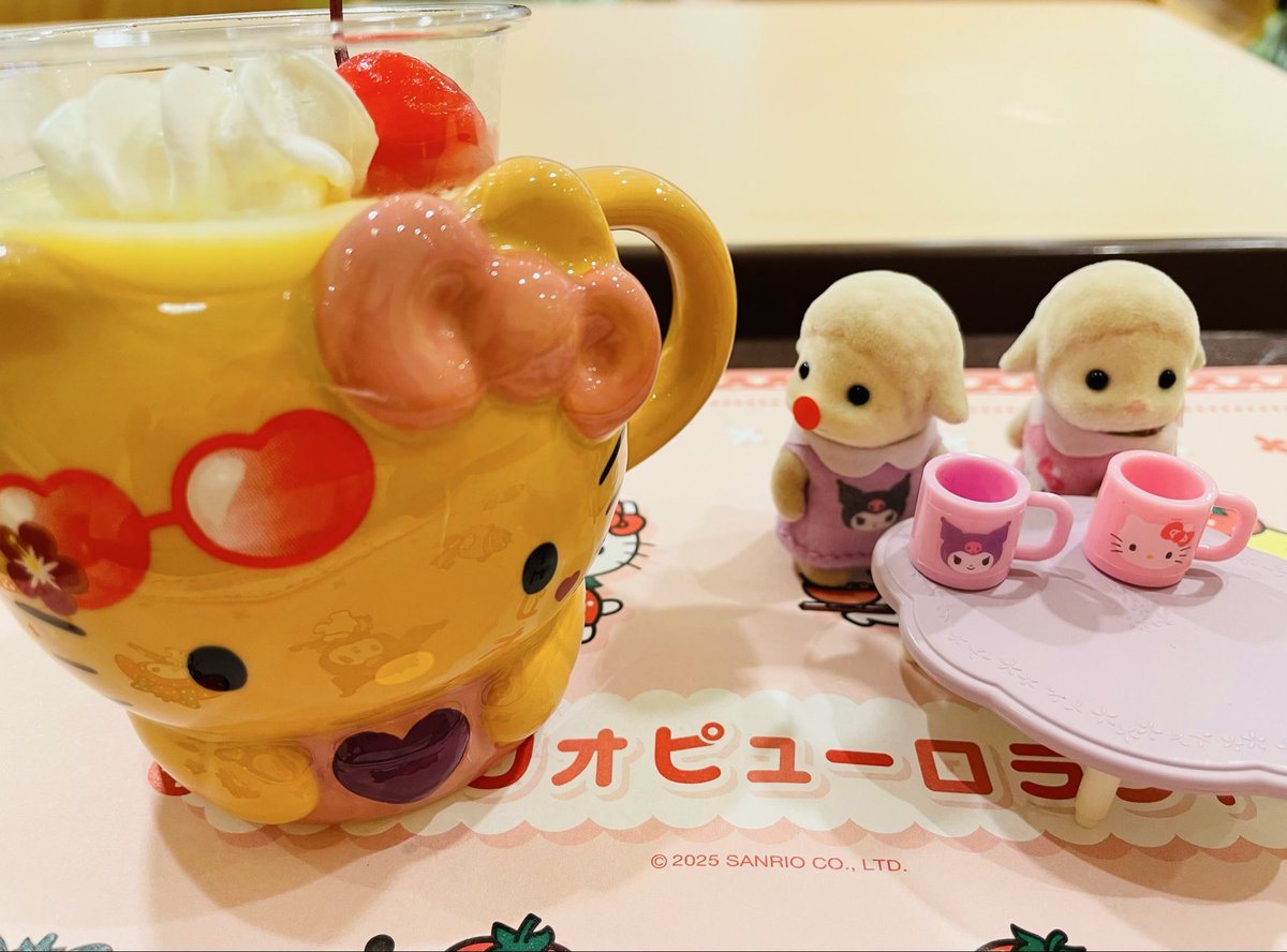 sasako_world's tweet photo. ちょっと休憩🍮💕

＃シル活
＃ピューロランド https://t.co/Y9DBPrlfnt