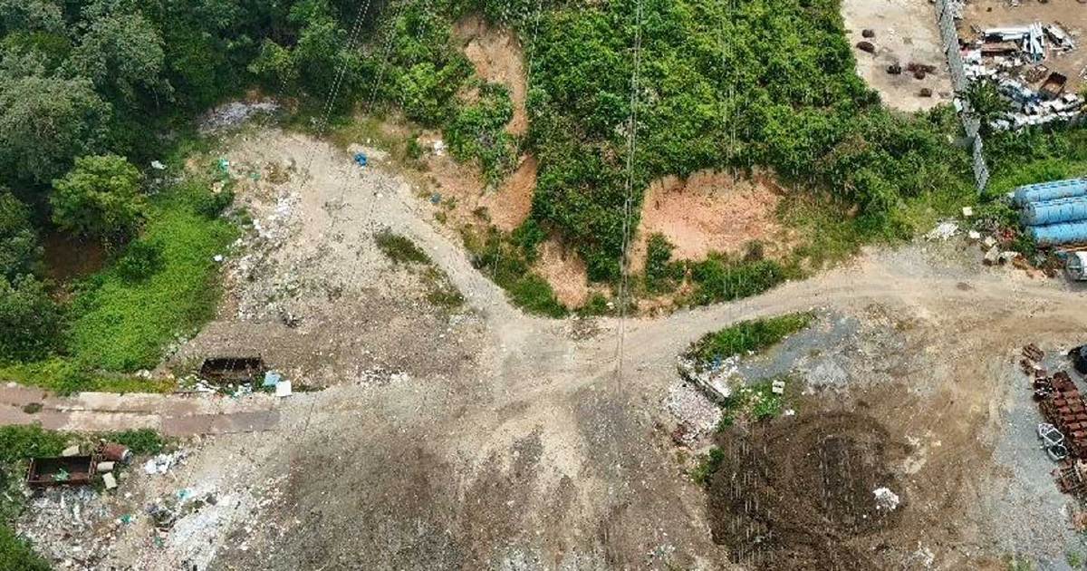 hmetromy's tweet photo. #Bentong "Pada awalnya kawasan itu adalah cerun yang dalam, tetapi sisa dibuang sedikit demi sedikit sehingga sekarang hampir menjadi kawasan rata.
https://t.co/scubnEekQ3 https://t.co/QsLGBk15ZE