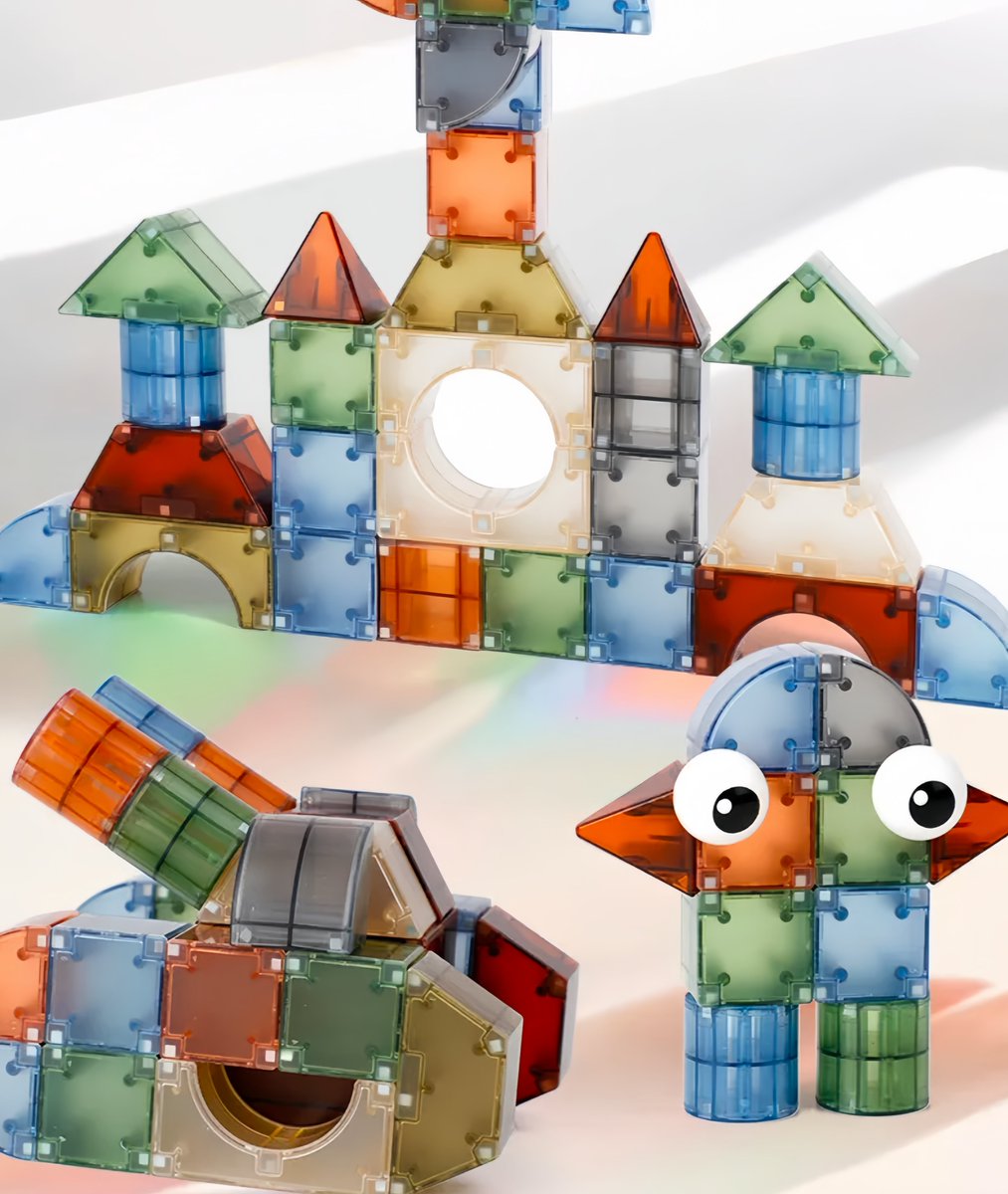 t_thanathon's tweet photo. Today’s best moment: Building a block castle with my little prince/princess! https://t.co/ttzDcADmn2