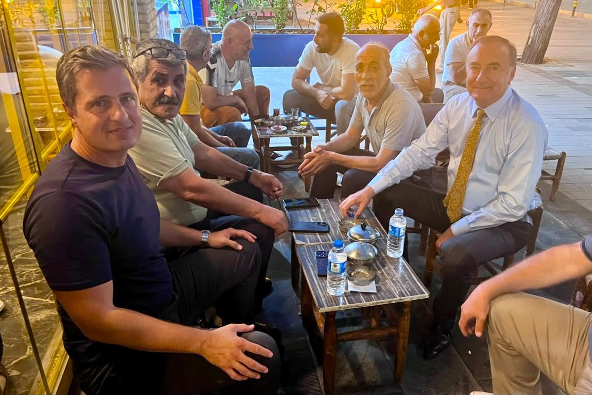avdenizyucel's tweet photo. Isparta Milletvekilimiz Yalım Halıcı ve önceki dönem Parti Meclisi üyemiz Hüseyin Yaşar ile birlikte Siirt ilimizde bir dizi görüşmeler yaptık ve ziyaretlerde bulunduk.

Yeni Parti’yi millet kurdu, iktidar yapmak da bizim görevimiz! https://t.co/tWaZHzMJ3p