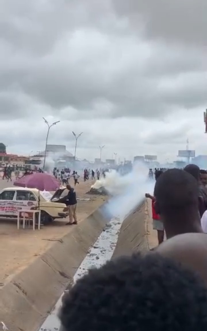 EjioforBar's tweet photo. WHEN THE GUN IS TURNED AGAINST THE CITIZEN: URGENT DEMAND FOR AN IMPARTIAL INVESTIGATION INTO THE POLICE SHOOTING OF UNARMED PROTESTERS AT OGBO-OGWU HEADBRIDGE MARKET

I condemn, in the strongest and most unequivocal terms, the use of lethal force against unarmed civilians at the popular Ogbo-Ogwu Headbridge Market, Onitsha, and call for an immediate, thorough, impartial, transparent and independent investigation into the circumstances surrounding this deeply disturbing incident.

From accounts presently emerging from traders at the market, there are serious allegations that some police personnel routinely operate within the market, ostensibly for enforcement purposes, but allegedly subject traders to persistent harassment, arrests and demands for gratification. These grave allegations, if established, demand urgent institutional scrutiny and appropriate accountability.

More disturbingly, it is alleged that on Wednesday morning, a trader leaving the market with a carton of goods was pursued by policemen and, after reportedly failing to stop, was shot at close range. That incident is said to have triggered the subsequent civil protest, during which allegations of indiscriminate police shooting reportedly resulted in serious injuries and loss of lives.

This represents a deeply disturbing departure from the constitutional and professional duty of law-enforcement officers to protect life, preserve public order and exercise their powers with restraint, necessity and proportionality. A civilian protest, however tense or disorderly, cannot by itself become a licence for the indiscriminate deployment of lethal force.

I therefore call upon the Inspector-General of Police, IGP Olatunji Disu, and the Commissioner of Police, Anambra State Command, to ensure an immediate, independent and painstaking investigation into the incident; identify every officer who discharged a firearm or otherwise participated in any unlawful excesses; establish the circumstances and, where culpability is established, ensure that the law takes its full and uncompromising course.

The dead cannot speak for themselves. The injured deserve justice. The bereaved deserve answers. And the public deserves the truth.

I trust that the leadership of the Nigeria Police Force will rise above institutional sentiment, investigate without fear or favour, and demonstrate that the uniform is a shield for the citizen, not a licence to violate the citizen.

Signed:
Sir Ifeanyi Ejiofor, Esq., KSC
Dunu-Ezeugosinachi
August 20, 2026