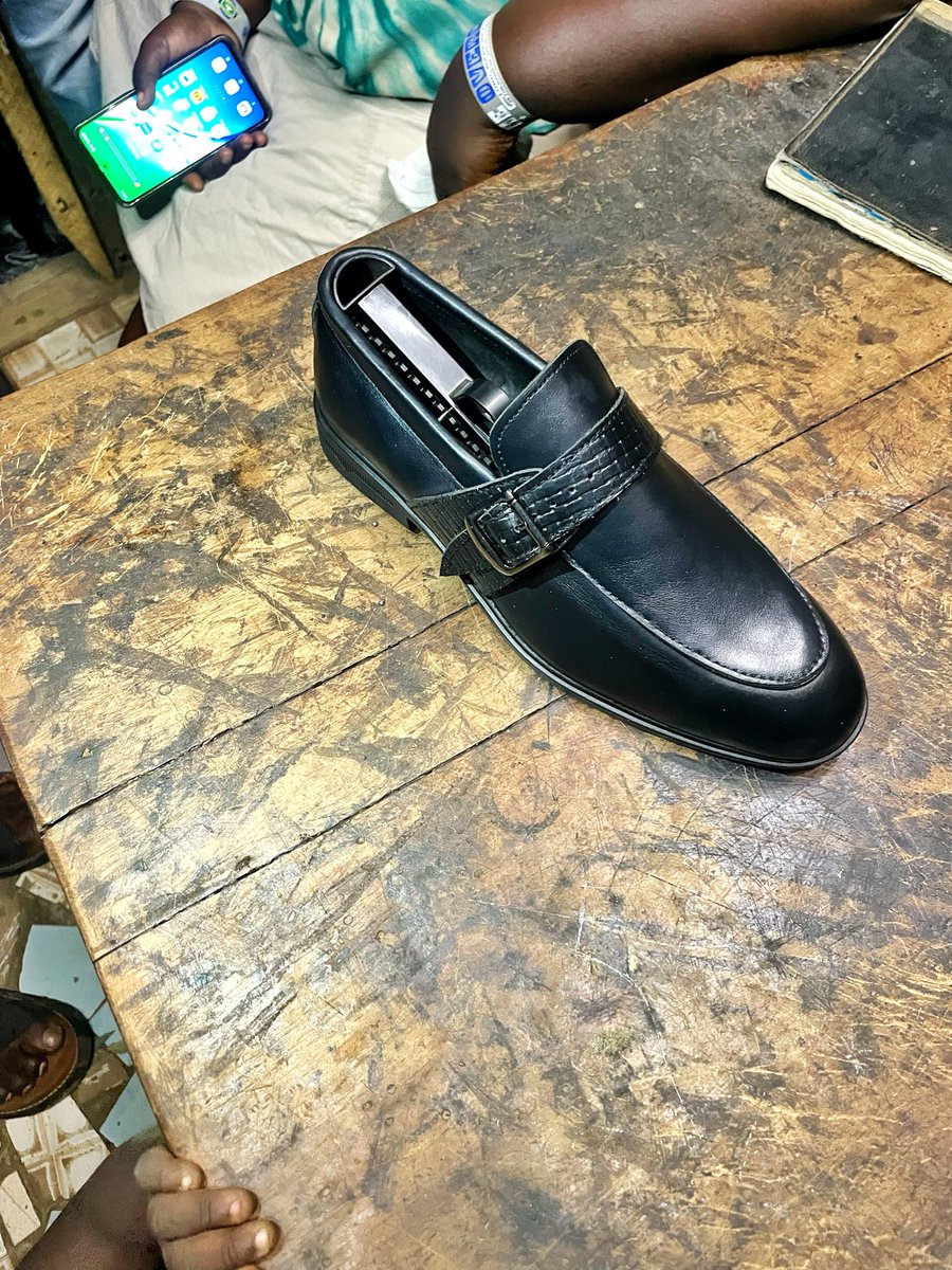 paradisewears's tweet photo. Sharp on every edge.
This loafer is for get away😊🎁 https://t.co/rYCOZGj6jP