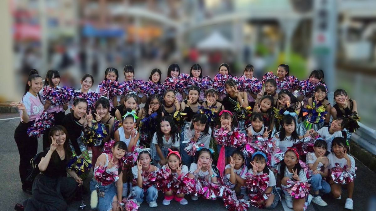 cheerdrakids's tweet photo. 7/26(日)『共長夏まつり』に南大高教室が出演✨
暑い中のイベントでもみんなで元気に踊ってお祭りを盛���上��ました♪ 
短期間の練習で、そして初披露の曲もありましたが、
レッスンでの頑張りもあって、各チームいいところをいっぱい出しきれました～♡ 
次はドーム出演⚾️ 楽しんでいきましょう！！ https://t.co/oB5cCnfC73