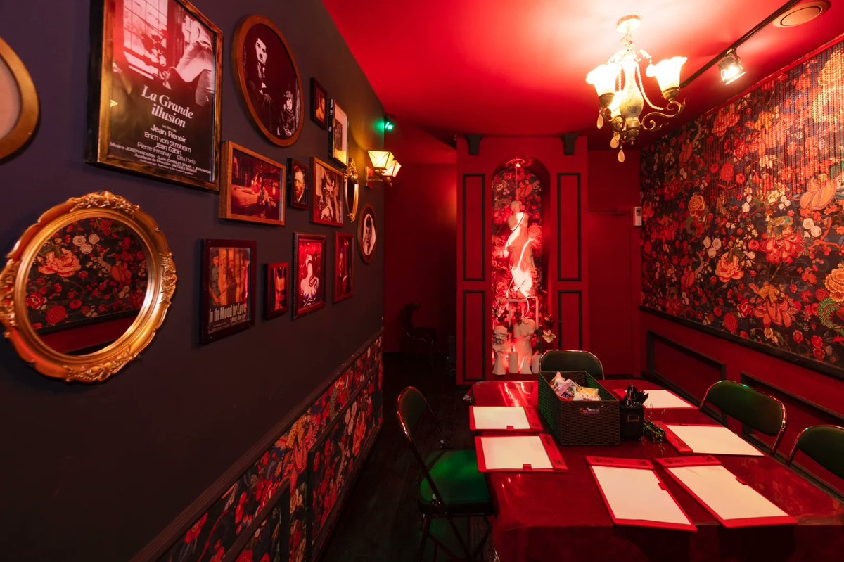 ArielTurneci's tweet photo. Experiencia genial de escape room (剧本杀)! La trama era súper envolvente, los pistas desafiantes y la camaradería con el equipo hizo que fuera aún más divertido. Recomendado 100% para quienes aman los misterios! https://t.co/IToyc6Xvay