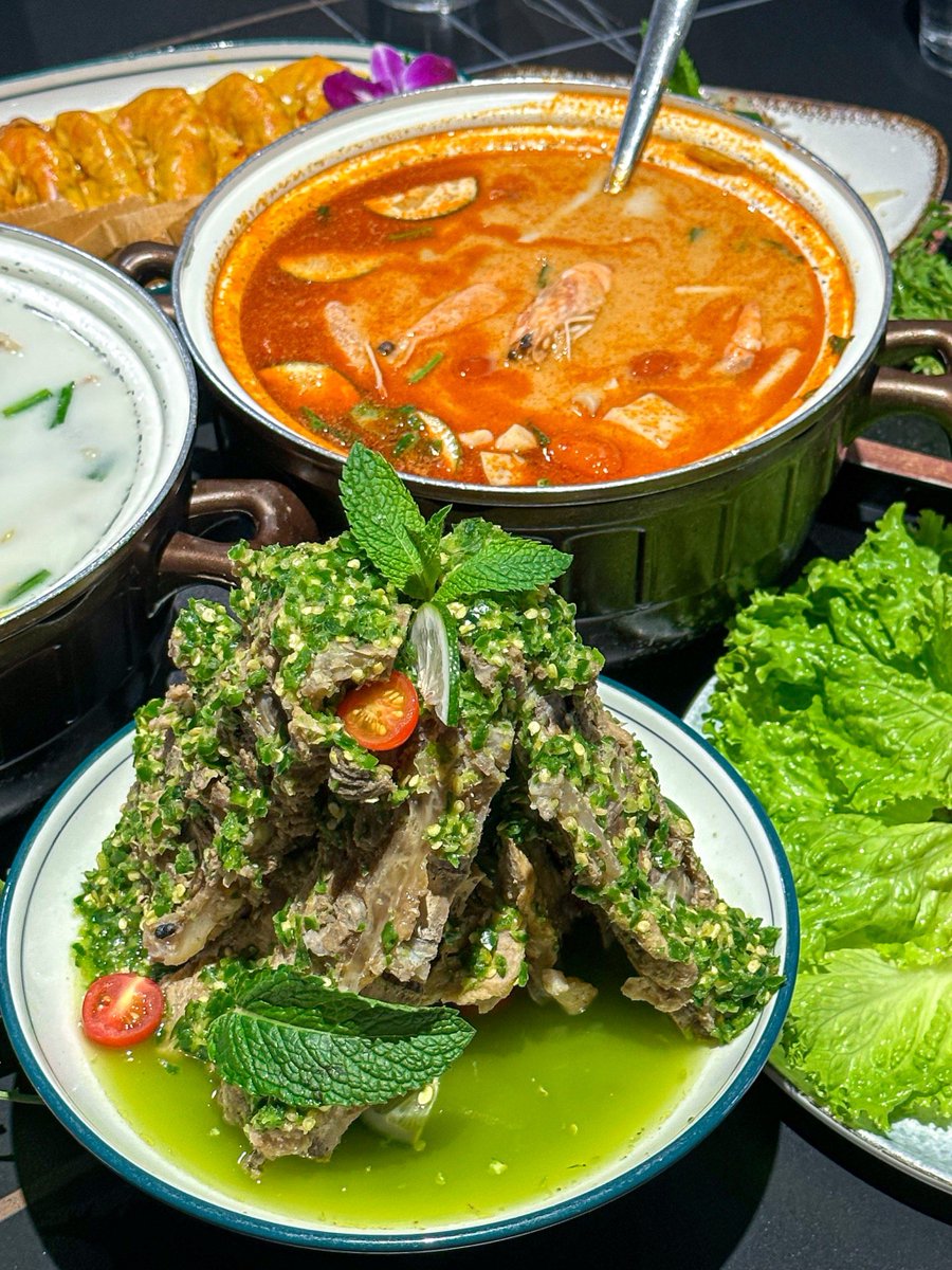 Sinii8's tweet photo. Just tried homemade tom kha gai, the creamy coconut-lime Thai soup that’s total comfort in a bowl—tangy, spicy, and 100% flavor-packed!  #ThaiFood #ComfortFood， https://t.co/eSa4dxghpL