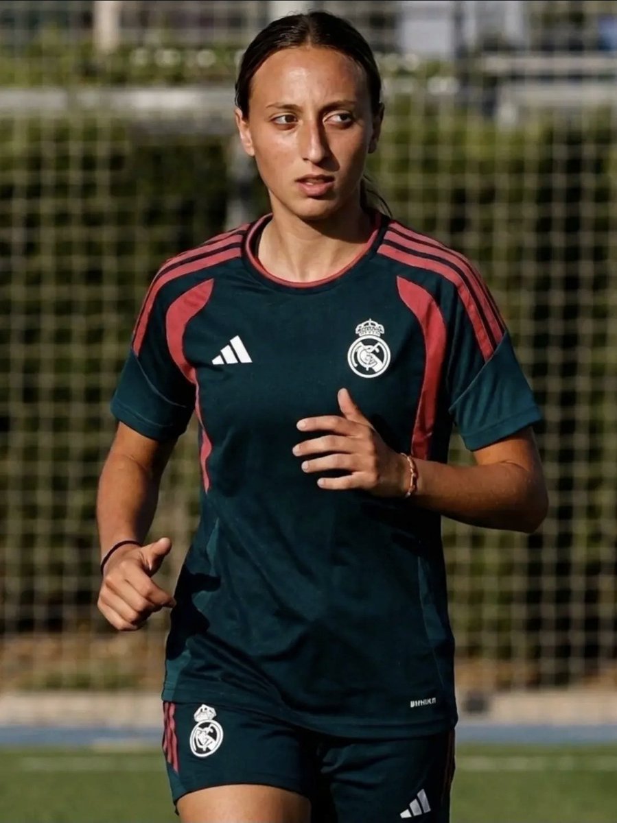 PoojaMedia's tweet photo. Luke Modric's daughter has joined Real Madrid's women U16. 

Like Father, Like Daughter ❤️ https://t.co/Cvw1hIZO9R