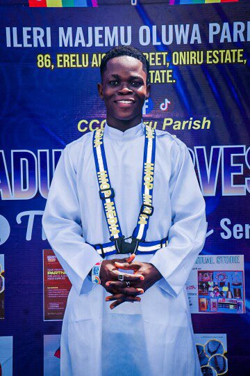 DavidDiamond77's tweet photo. Hello everyone, I am OMOBOLAJI Lagos-based Mobile photographer and graphic designer 📸 
If you’re seeing this, I’d really appreciate it if you could book or refer me to your friends, family,&amp; colleagues.
I know my craft, I’d love the opportunity to create beautiful images for you https://t.co/yGYEyi6DFG