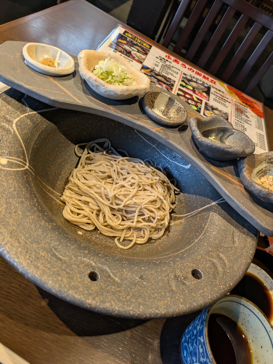 yos_bow's tweet photo. たまには蕎麦をすする⋯😋 https://t.co/boTjPDSmqv