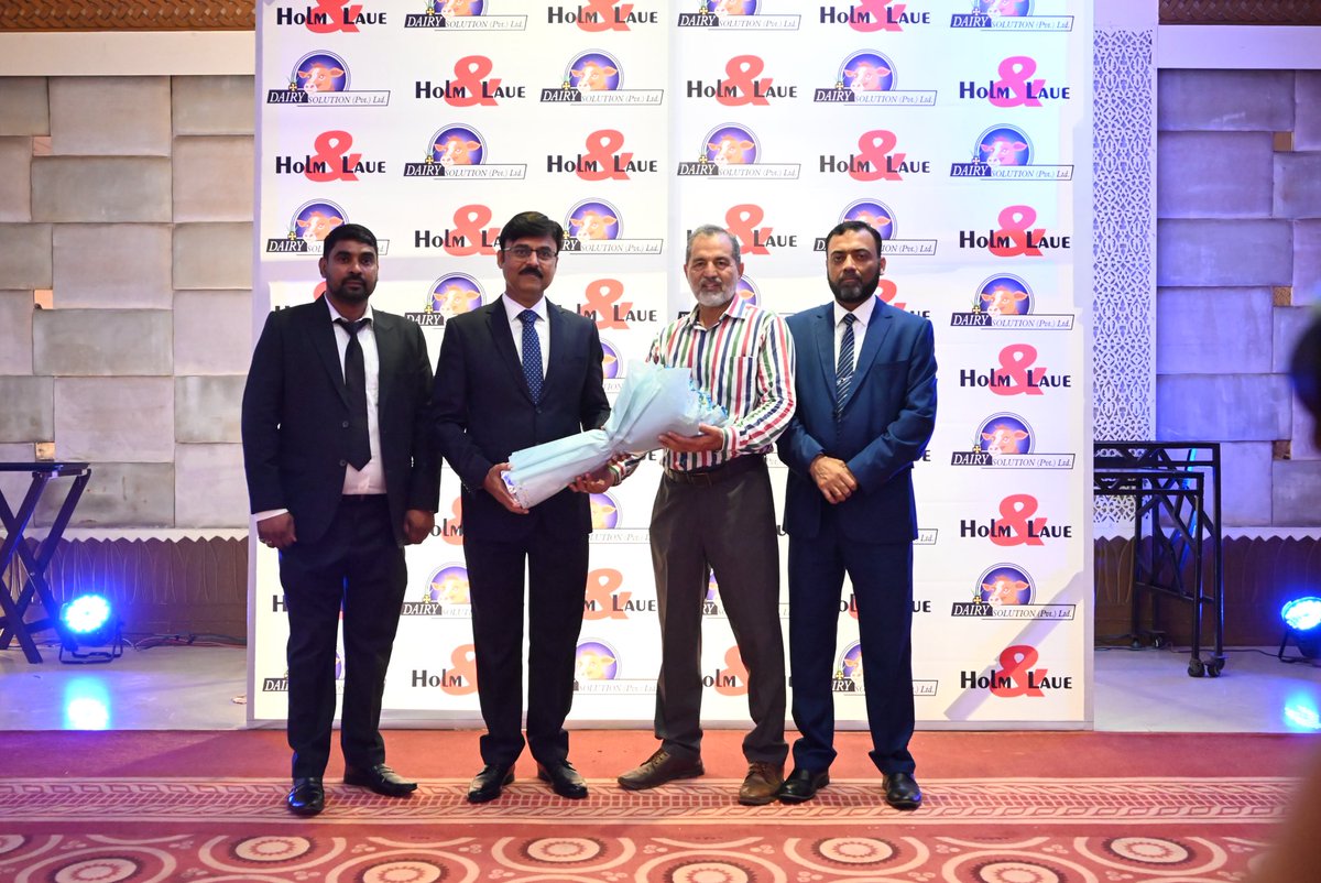 PvtDairy's tweet photo. 🐄🇩🇪 Holm & Laue is officially in Pakistan! 🇵🇰
A proud milestone for Dairy Solution Pvt. Ltd. as we bring advanced German calf-rearing technology to Pakistan.
#HolmAndLaue #DairySolution #DairyFarming https://t.co/u7GK6NSxaU