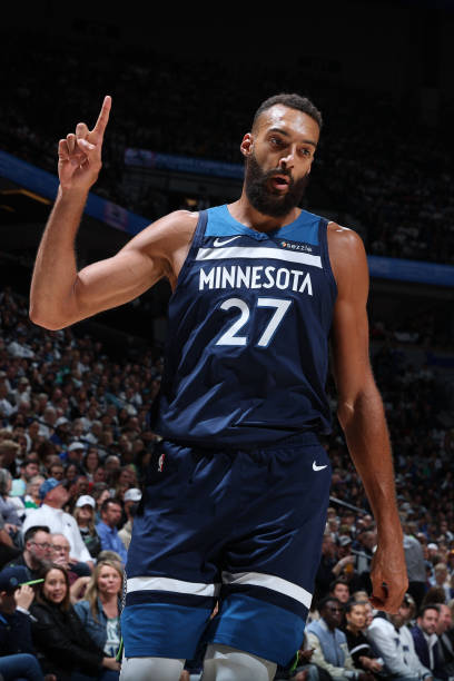 ClutchNumbers's tweet photo. Best Career True Shooting (TS%) In NBA History Since 1996-97 (Min. 5,000 FGA):

1. Rudy Gobert — 67.2%
2. Jarrett Allen — 67.0%
3. DeAndre Jordan — 64.4%
4. Artis Gilmore — 64.3%
5. Nikola Jokic — 64.1%
6. Cedric Maxwell — 62.9%
7. John Collins — 62.7%
8. Tyson Chandler — 62.6%
8. Stephen Curry — 62.6%
10. Karl-Anthony Towns — 62.4%