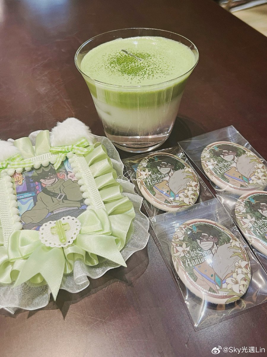 Boussattachoua1's tweet photo. Sharing my new go-to snack: crispy matcha rice crackers  They’re light, slightly sweet, and perfect for midday munching—tag a friend who needs this tasty pick-me-up! https://t.co/iASbbY7v2j