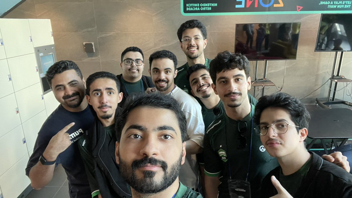imohh97's tweet photo. الحمدلله فزنا اول قيم بكأس العالم ضد @AUSOWWC ٣-٠ وبكرا بنلعب ضد المكسيك دعواتكم ياحبايب ❤️🙏🏻 https://t.co/aw3BKIC1HC
