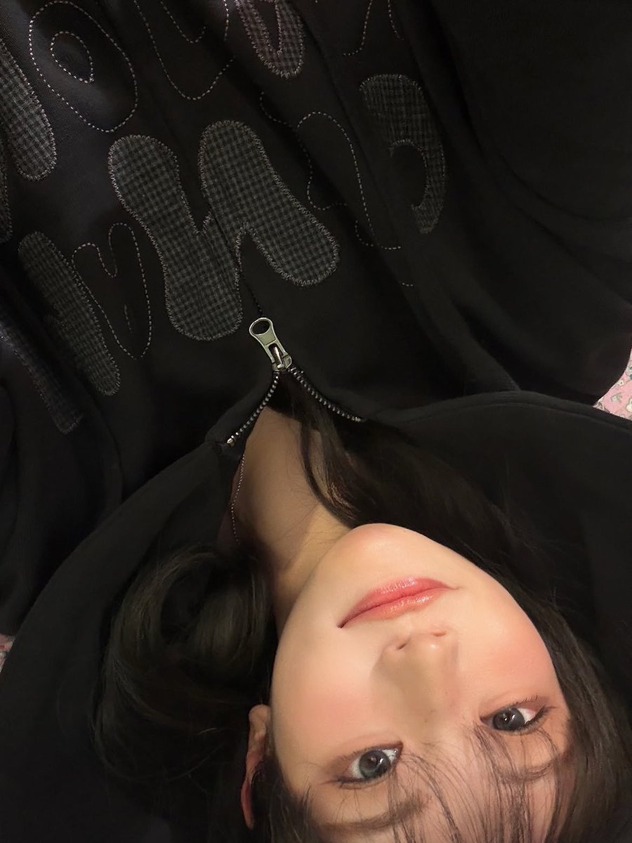 chodanarchive's tweet photo. 260820 choda._.n instagram
#QWER #큐떱 #쵸단 #chodan https://t.co/BOpUVvgV2z