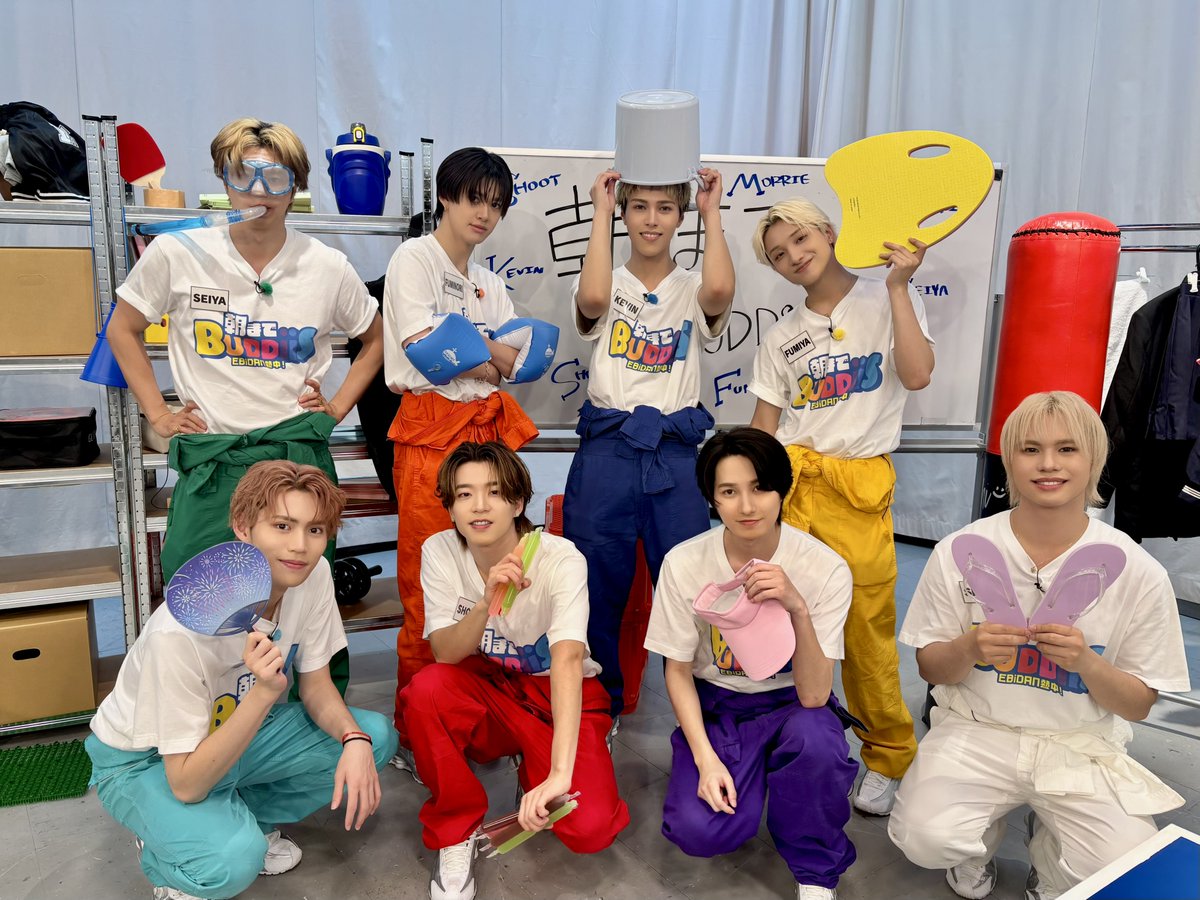 buddiis's tweet photo. ＼ありがとうございました！／

📺テレビ朝日
「#EBiDAN 熱中！#朝までBUDDiiS」

#SEIYA はどうしてあれで卓球ができるのか🥽
SHOOTの頑張りとカオス卓球はTVerで何度でもご覧いただけます🏓！

感想は #朝バディ でお待ちしております📝

@BUDDiiS_Asamade

#BUDDiiS #バディ https://t.co/Hq5DpcqNNo