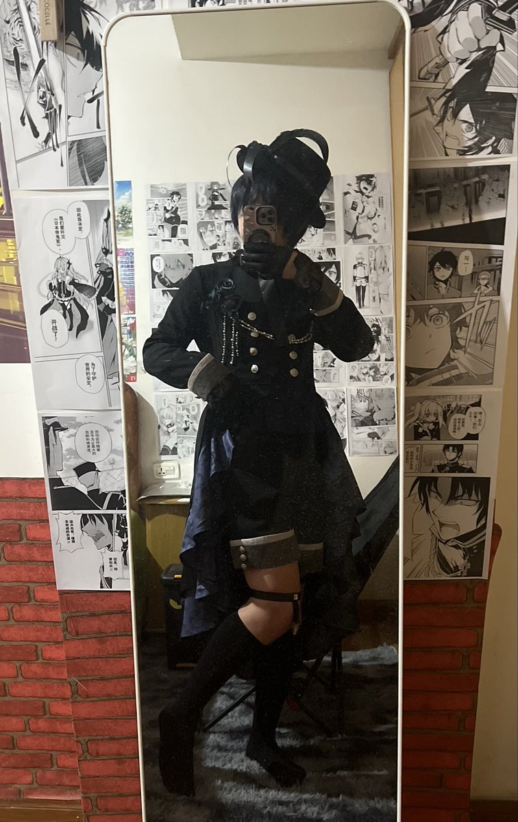 oujijidetuite's tweet photo. 夏尔少爷私底下竟然是这样的一条不知廉耻的骚逼贱狗，真应该用狗项圈栓起来当一条供人发泄排便的人肉厕所飞机杯才对 https://t.co/bveYctJD9A