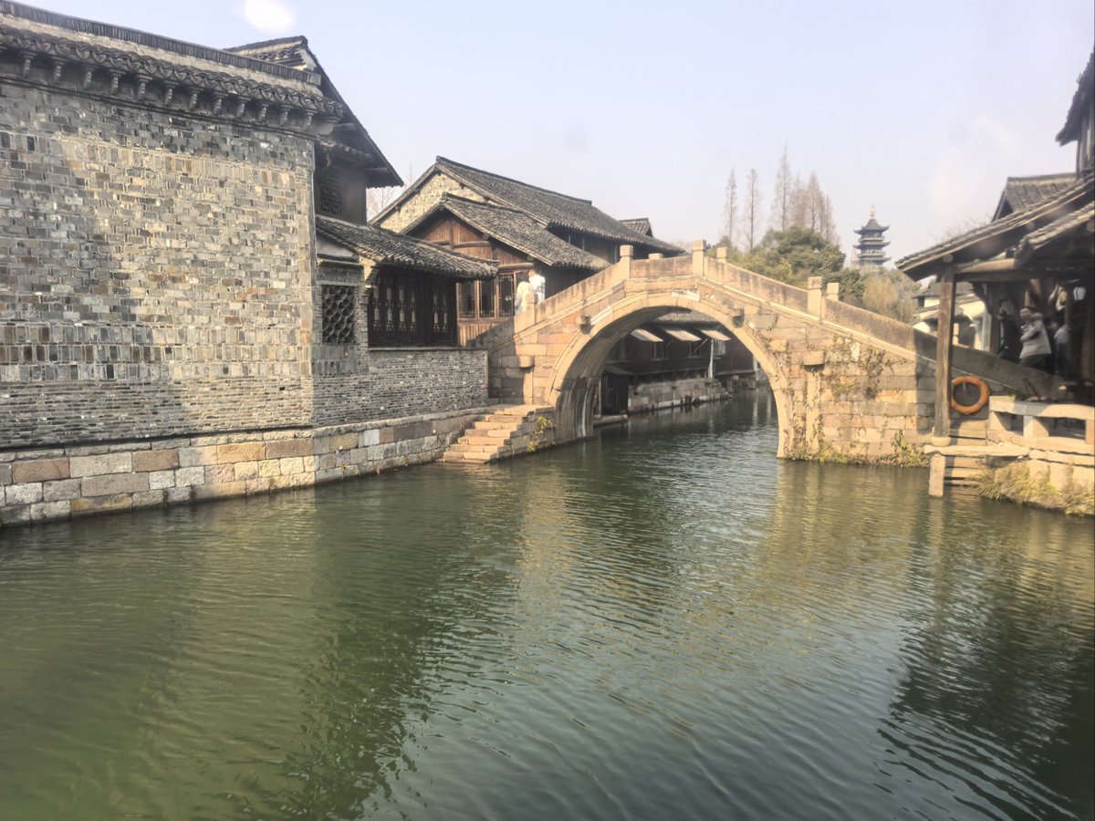 supporte2Deduc1's tweet photo. Exploring hidden cobblestone lanes in Kyoto at dawn, tea scent in the air and quiet temple bells ringing—this is the travel slow moment I’ve been craving. https://t.co/y8kGjmtbeV