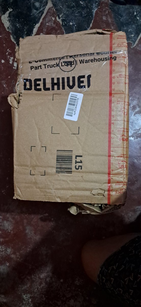 sprtgeek's tweet photo. What makes this more disturbing: the shipment was at Delhivery's Sewarhi Hub, where Supervisor Anuj Kumar told me the package was intact.

Delhivery had already acknowledged incorrect shipment reporting/remarks at the Sewarhi Hub for this shipment.

Please investigate... (2/n) https://t.co/FLsImsKtZ4