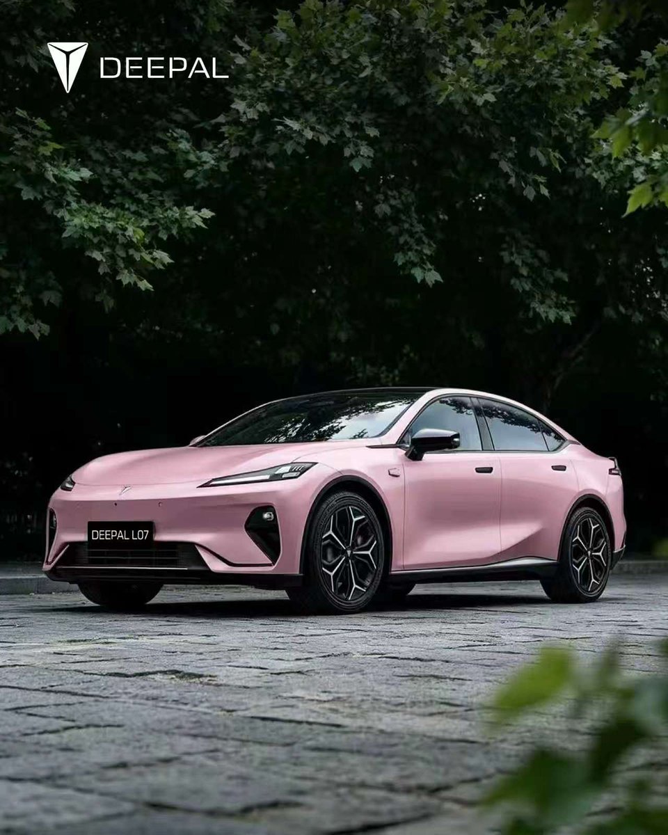 globalchangan's tweet photo. A different shade of cool.
Soft in color, bold in character.

#CHANGAN #StyleInMotion #SmartYourFuture #VastOceanPlan https://t.co/cf1S01NeAI