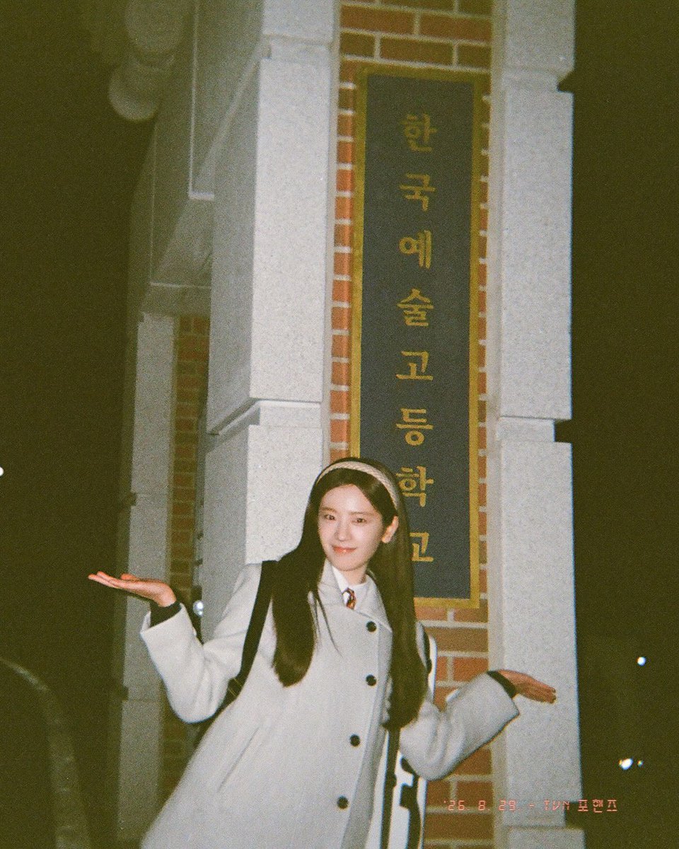 gyulbassador's tweet photo. tvn 인스타

포핸즈 #장규리 🧡 https://t.co/JG9rlvU2rM