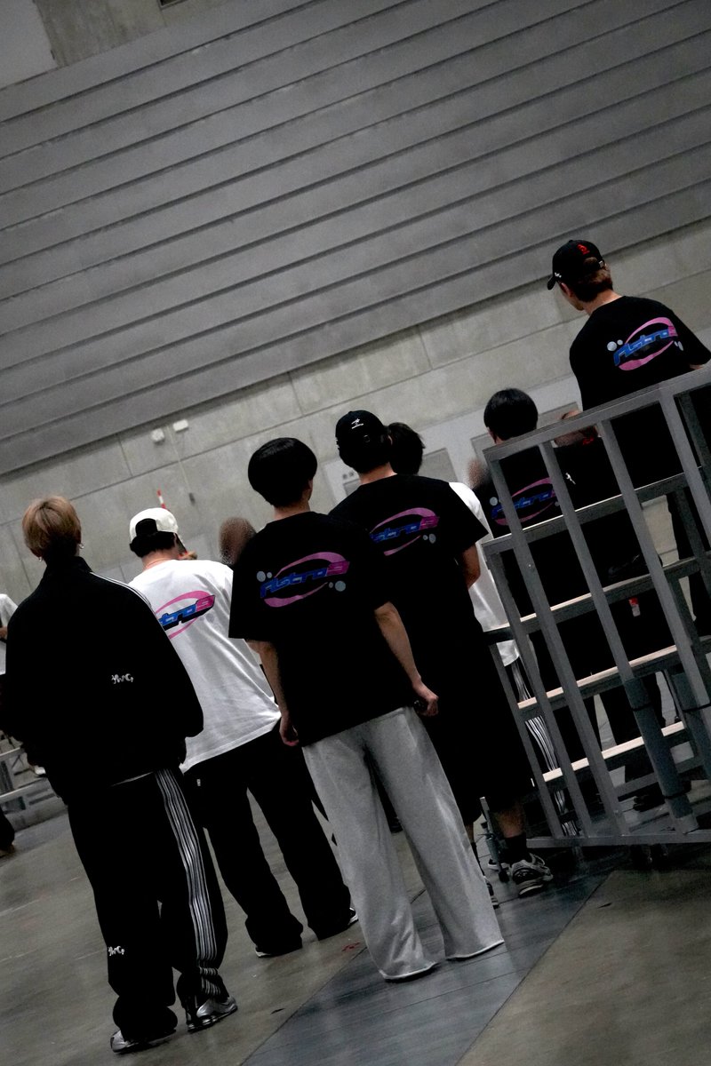 fantastics_fext's tweet photo. ＼⚡️#BATTLEOFTOKYO 開催まであと3日⚡️／

#BOT 
REHEARSAL PHOTO 📸

BATTLE OF TOKYO 〜RE:BIRTH〜
🗓8/23〜26
📍ららアリーナ 東京ベイ
🔗 https://t.co/72Zhn3lki8

お楽しみに⚔️

#FANTASTICS 
@BattleOfTokyo
#BOT #Astro9 https://t.co/KwytlTljAx