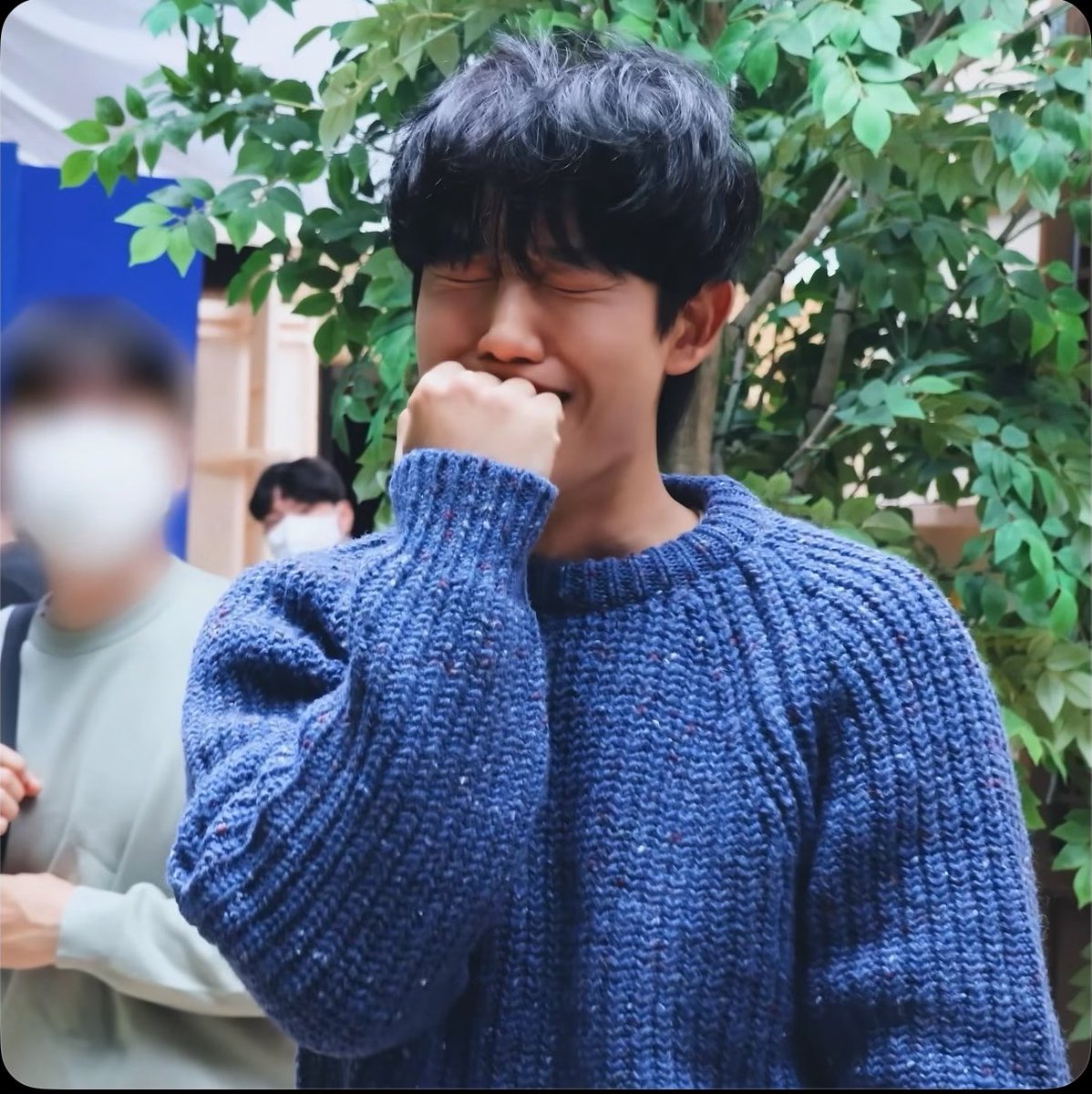 xhghgx's tweet photo. 정해인 초딩 아님? https://t.co/mFcx2jvhvq