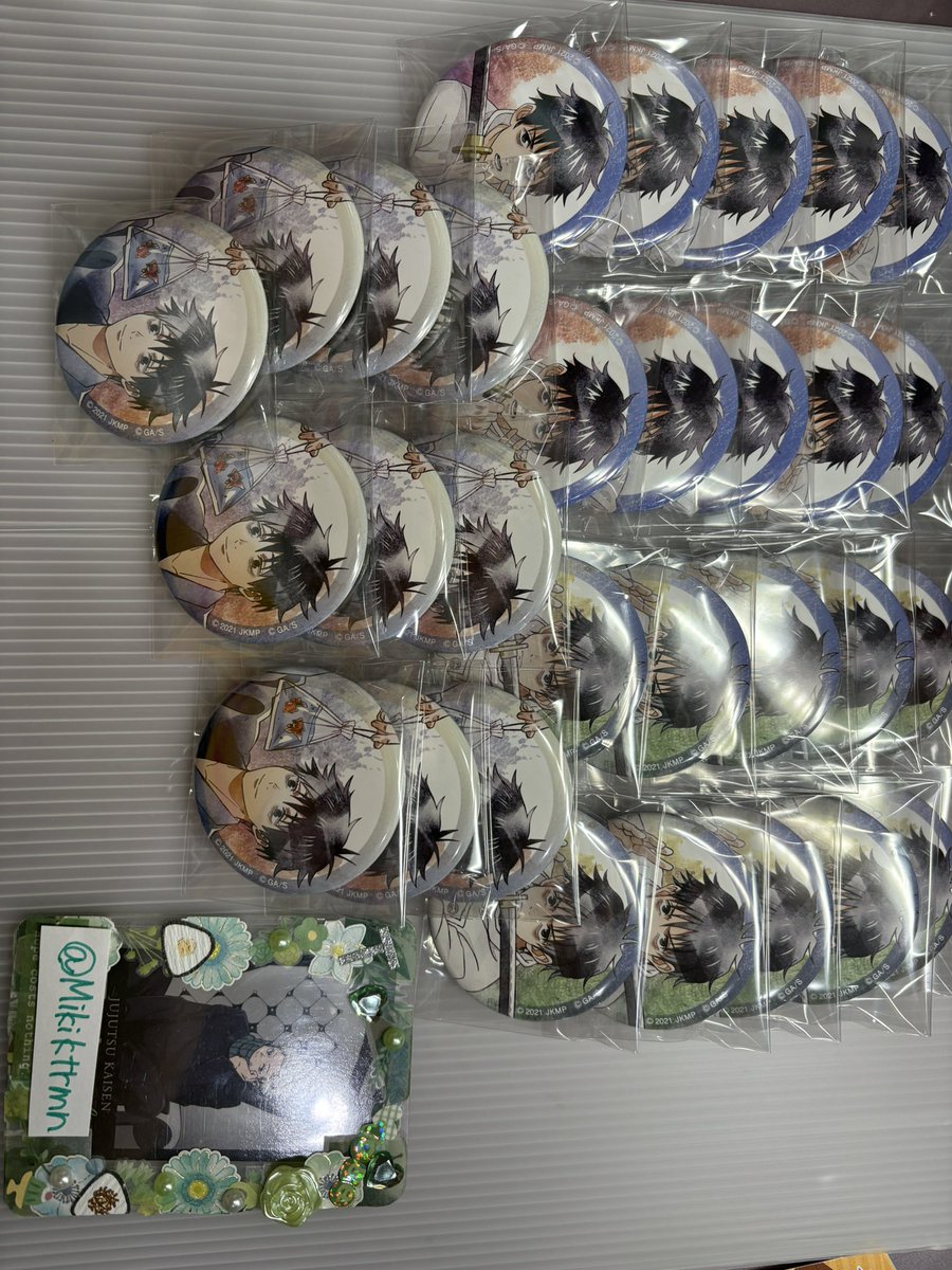 Mikiktrmn's tweet photo. 呪術廻戦 文化祭フェア Alt-Pic
文化祭 缶バッジ
譲）乙骨11、虎杖7、伏黒7
特典
譲）乙骨9、伏黒9、虎杖8
Alt-Pic 缶バッジ
譲）乙骨3種×10

求）同種狗巻
郵送でのお取引を考えております。
まとめてでの交換を優先致します。
検索からお気軽にお声掛けください(⋆ᴗ͈ˬᴗ͈)” https://t.co/YemxrRD4Qz