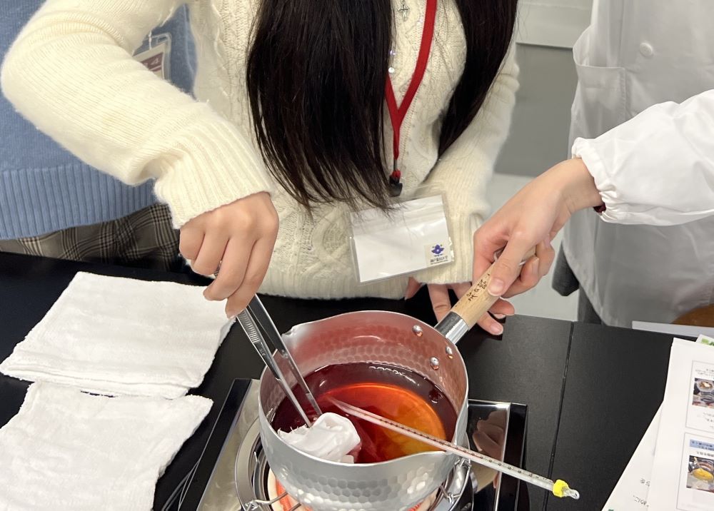 kpu_MBgarden's tweet photo. 開催場所が確保でき、急遽決定しました！

【予告】

#神戸薬科大学　薬用植物園　

▼ワークショップのお知らせ

紫雲膏作り　9月9日(水)10:00～12:30 定員:18名

🍀予約制です。申込受付を8/24(月)11時から開始します。詳細はこちら↓をクリックしてください🙏

https://t.co/Ij2gVaINcf https://t.co/1XZzGwCujW