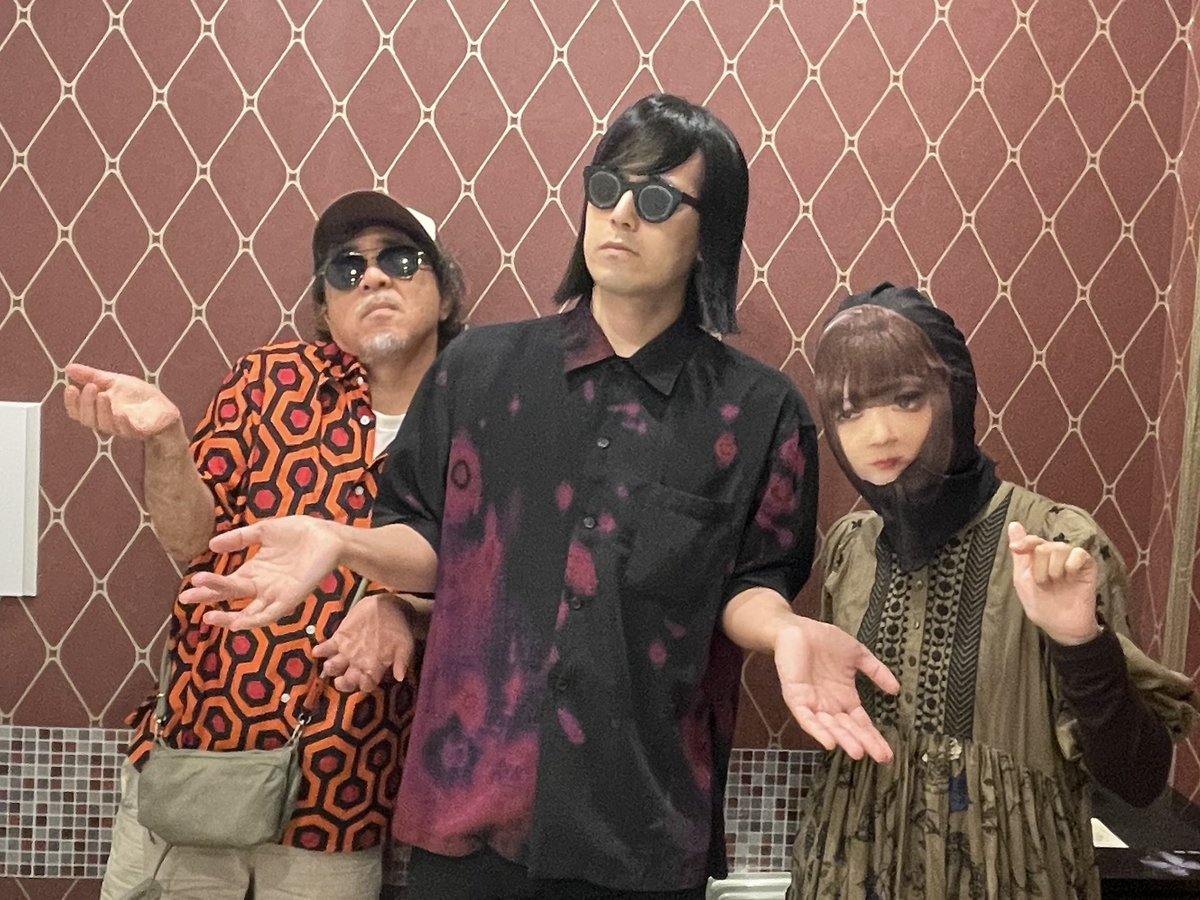 Tokyo_khclub's tweet photo. 【配信開始❗️】
Tokyoかけひき倶楽部の鷺ノ宮史郎と水中花蘭子がパーソナリティを務めるラジ友のラジオ番組『恋のかけひきラジオ』第34回目の配信ゲストは、先月今月現場を沢山ご一緒した松永天馬さん‼️短冊CD関連イベントの裏話など、かなり濃い内容なのでお聴き逃しなく⚡️（約1ケ月間の配信です）

▼聴取リンクはこちらから
https://t.co/ZzreygV4y0