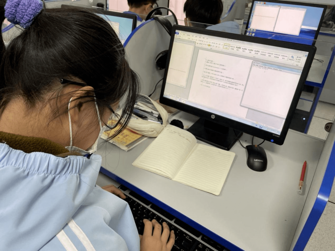 pramruitai's tweet photo. Join our coding workshop this Saturday at 2pm! Grab free snacks and learn basic Python from our club veterans—perfect for beginners eager to start your tech journey! https://t.co/Tcv3zKWX81