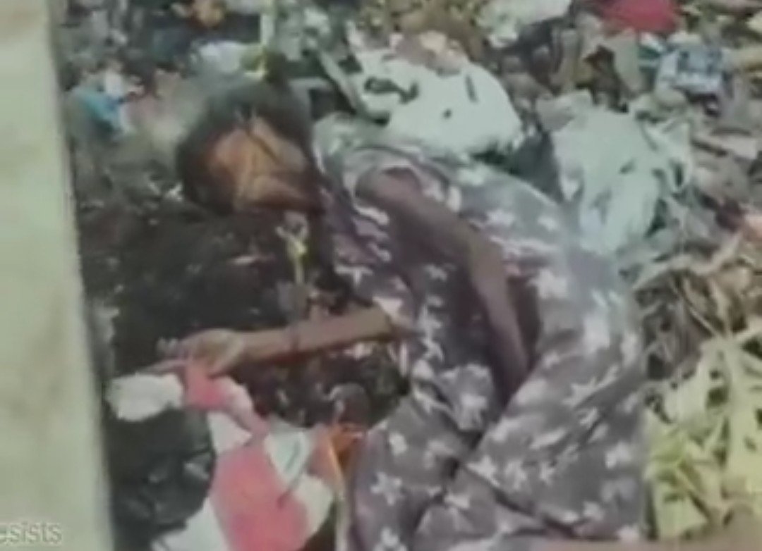AwazMinorities's tweet photo. An elderly woman suffering from severe hunger—her pain should move every conscience. No mother or grandmother should face hunger alone. Humanity demands dignity, food, compassion, and action. #BDResists #HumanRights #EndHunger #Bangladesh https://t.co/LsNZ3ccXY8