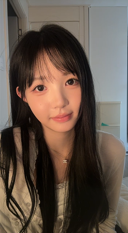 HaizulByezul's tweet photo. Strawberry Princess Live🥹
#tripleS #트리플에스 #ChaeWon #채원 https://t.co/fM6WlNlwwS