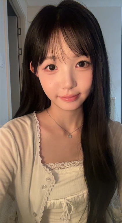 HaizulByezul's tweet photo. Strawberry Princess Live🥹
#tripleS #트리플에스 #ChaeWon #채원 https://t.co/fM6WlNlwwS