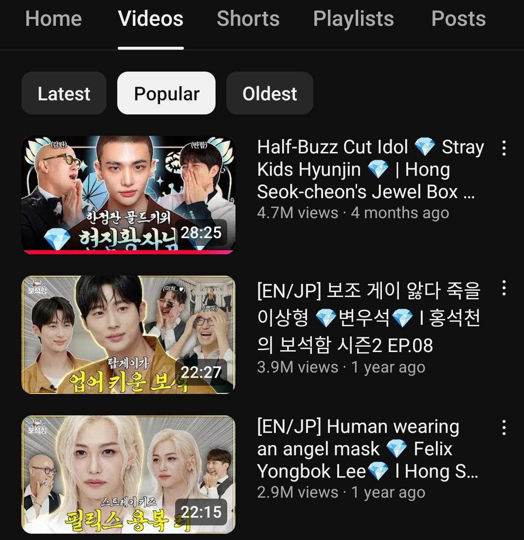 HyvneDoll's tweet photo. Do Felix akages seriously think the episode needs his promo when it's at 700k in three days? 😭 Hyunjin alone has effortlessly surpassed him in views many times after going on a variety shows despite going on MONTHS after him- https://t.co/rJGKa9Ik6b