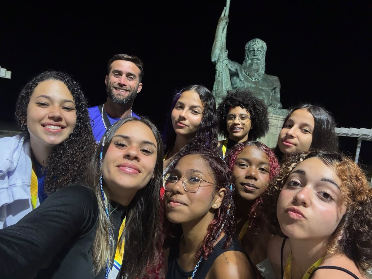 Estefaneeesilva's tweet photo. Vou sentir sdds https://t.co/oFrCjUdNhg