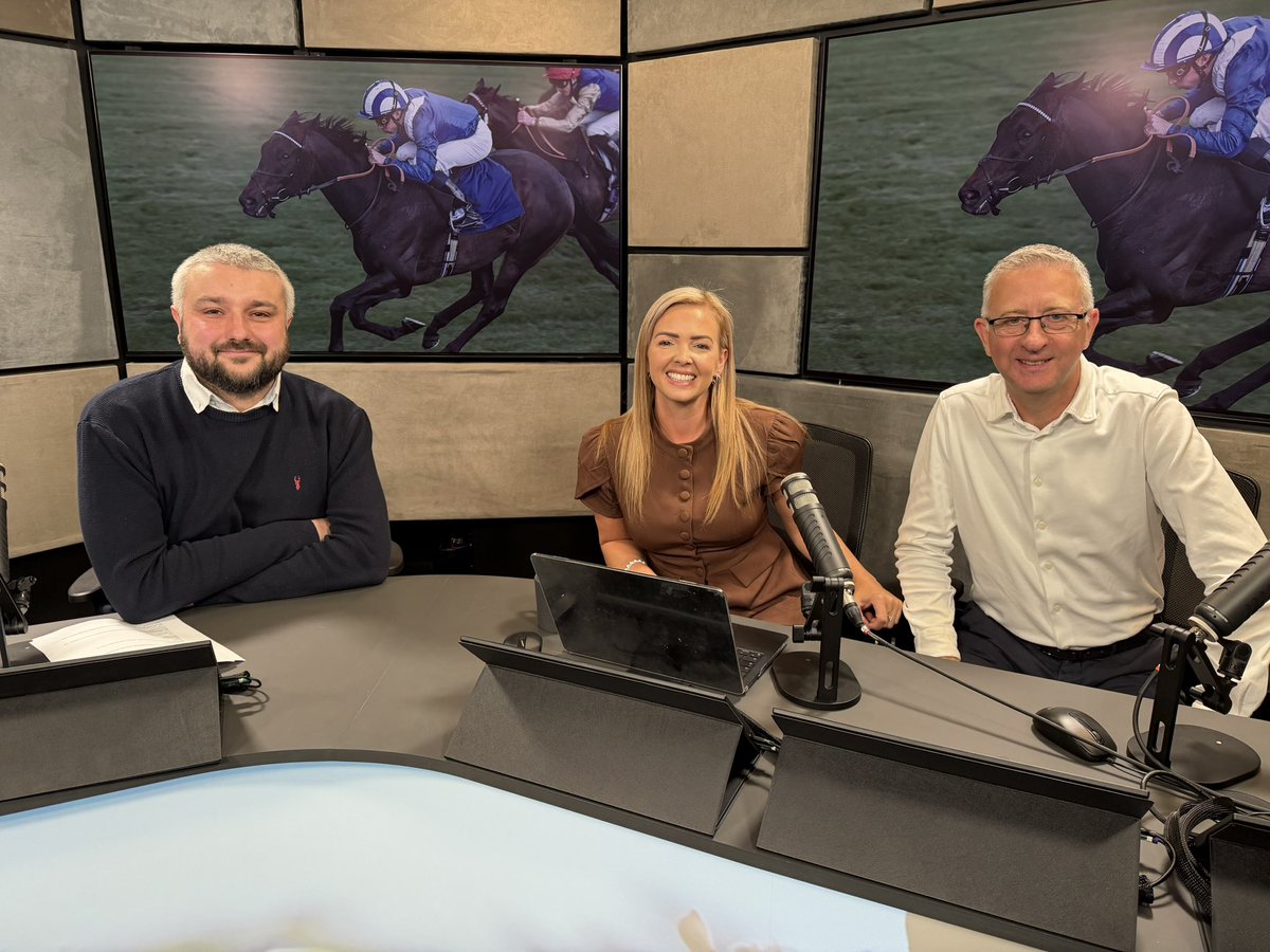 LeonnaMayor's tweet photo. My team 🐎 🤎 https://t.co/rKTFVfITg2